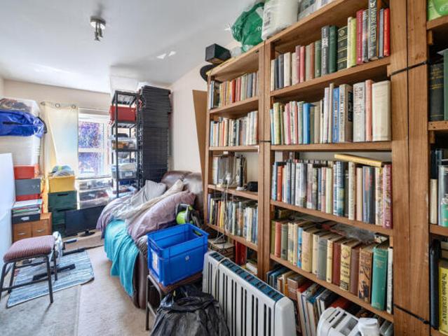 Apartment for sale in Golden Valley, Gloucestershire