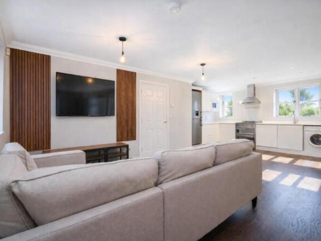 Apartment for sale in Grange Farm, Shenley Church End