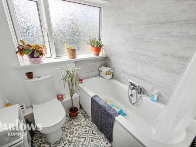 Apartment for sale in Falcon Lodge, Wales
