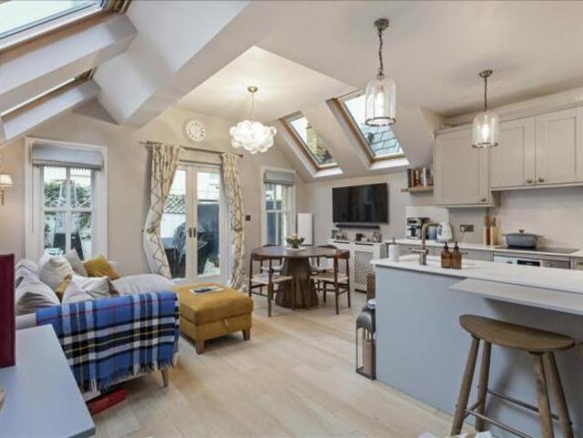 Apartment for sale in Hammersmith, Greater London