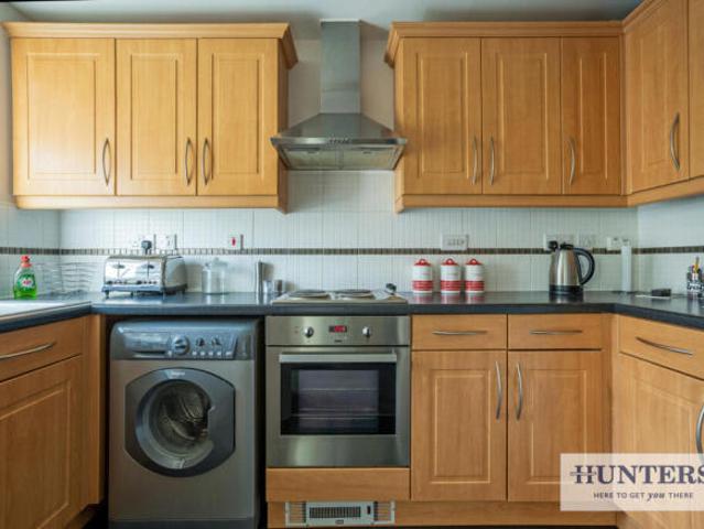 Apartment for sale in Apperley Bridge, West Yorkshire