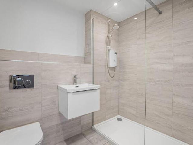 Apartment for sale in Charlton Kings, Cheltenham