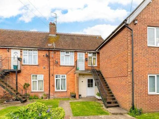 House for sale in Greenham, Newbury