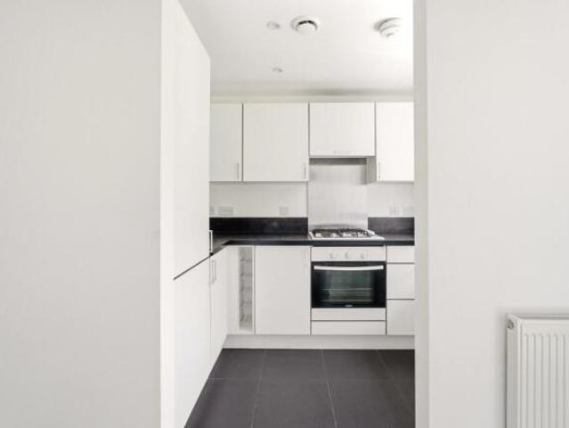 Apartment for sale in Five Acres, Hertfordshire