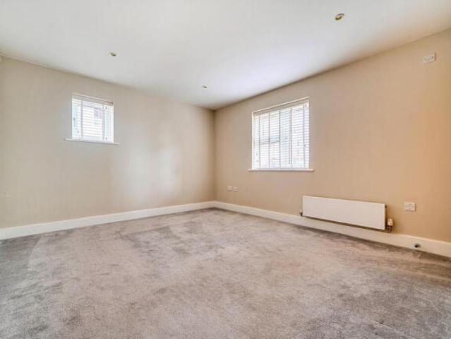Apartment for sale in Bourne Vale, Kent