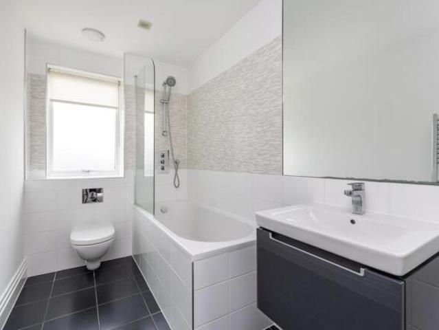 Apartment for sale in Hampshire