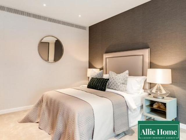 House for sale in City of London, Greater London
