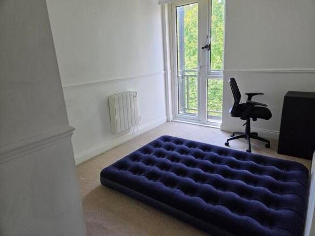 Apartment for sale in Sandwich, Ash