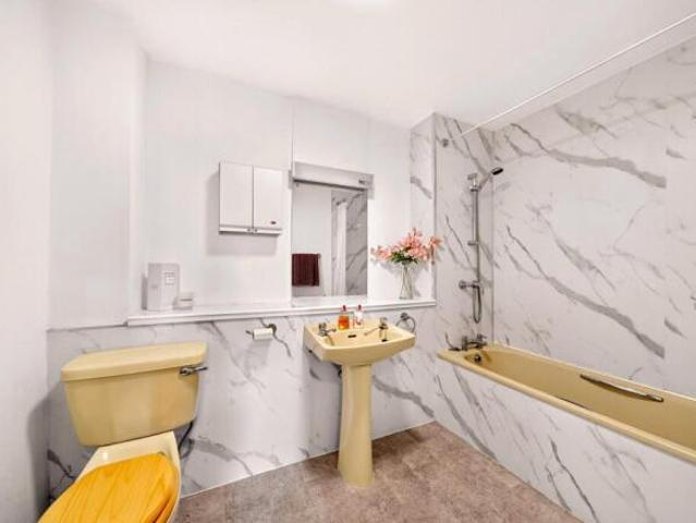 Apartment for sale in Scotland