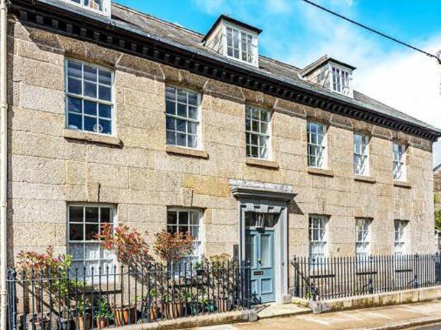 House for sale in Lostwithiel, Cornwall