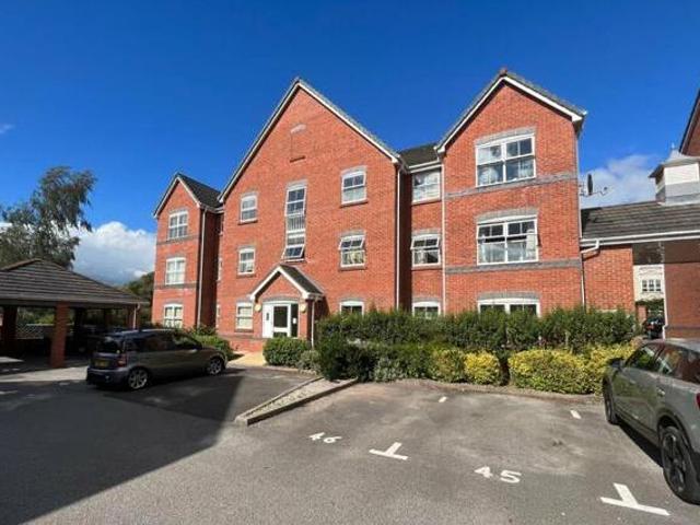 House for sale in Leftwich, Cheshire