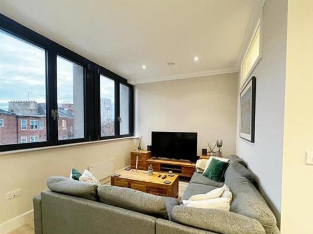 House for sale in Lakenham, East Bank
