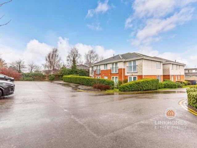 Apartment for sale in Oakdale, Poole