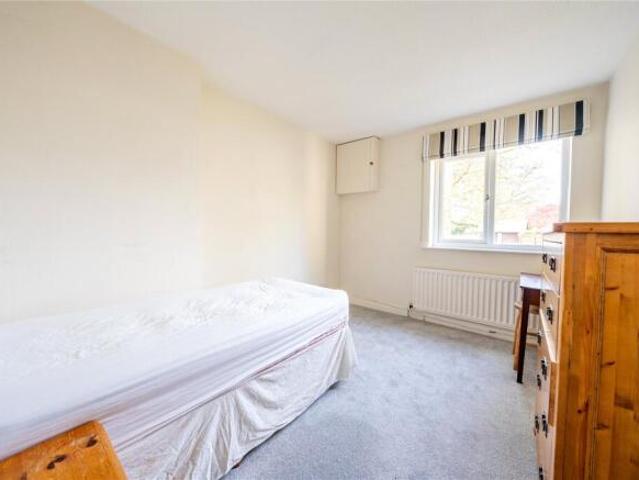 Apartment for sale in Roundhay, West Yorkshire