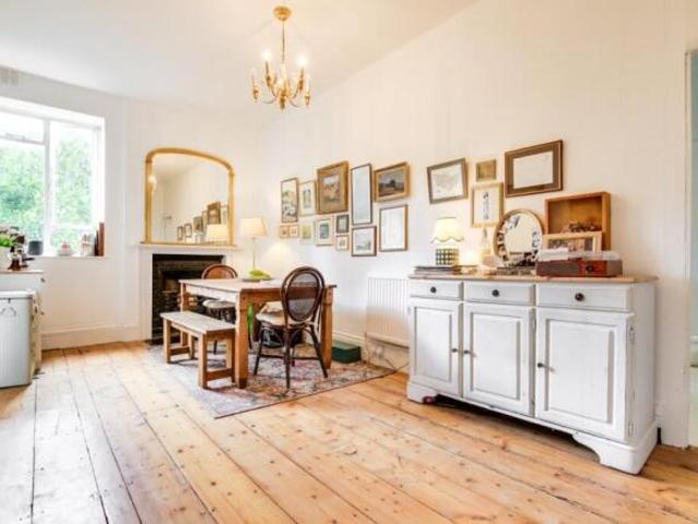 Apartment for sale in The Bridge, Kent