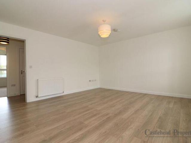 Apartment for sale in Hutchesontown, Oatlands
