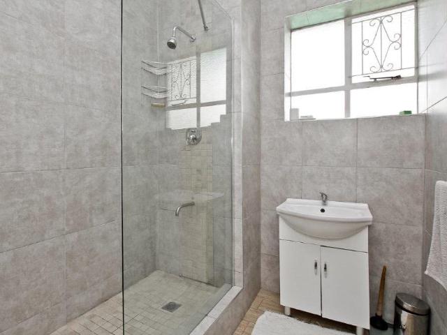 Apartment for sale in Cape Town, Western Cape