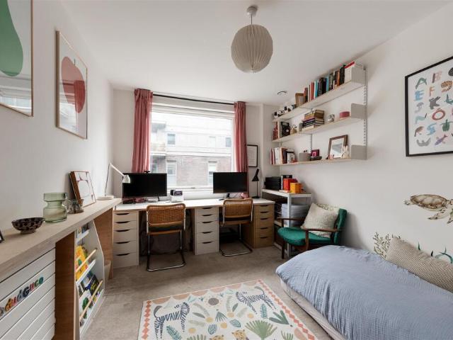 Apartment for sale in Walthamstow, Isle Of Man