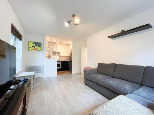 Apartment for sale in Golden Valley, Gloucestershire