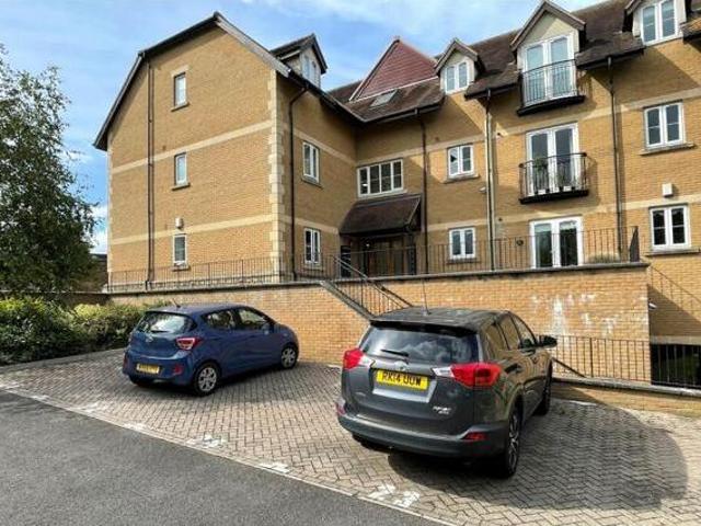 House for sale in Swindon