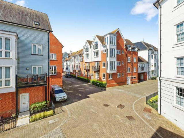 Apartment for sale in The Bridge, Kent