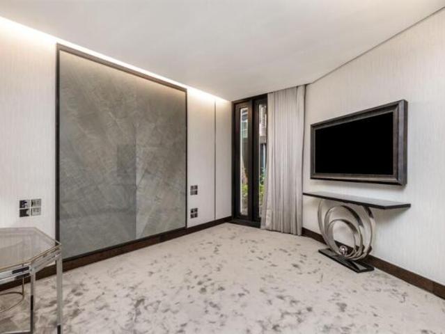 Apartment for sale in City of Westminster, Greater London