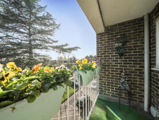 Apartment for sale in London Borough of Bromley, Greater London