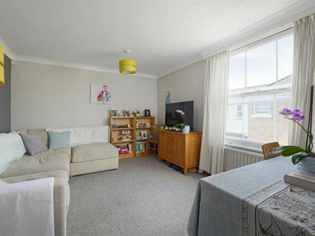 Apartment for sale in The Bridge, Kent