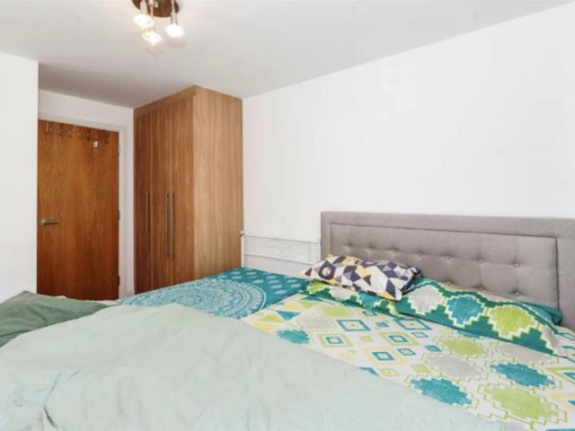 Apartment for sale in Chalvey, Slough
