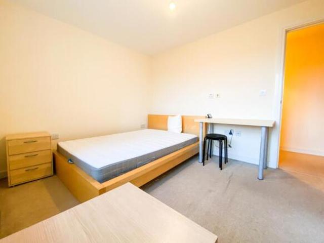 Apartment for sale in Cardiff Bay, Falcon Lodge