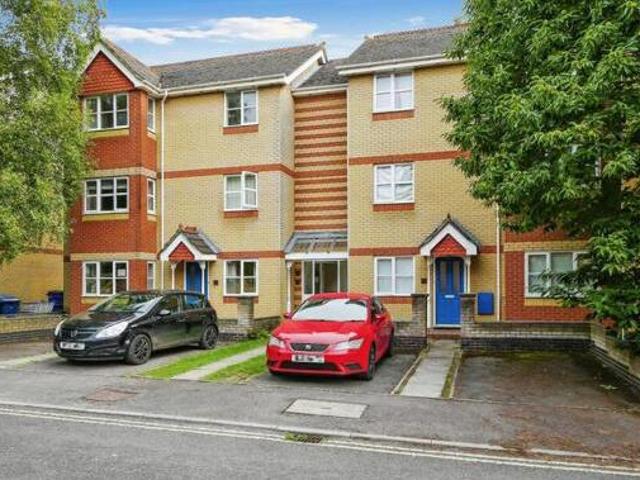 House for sale in The Slade, Oxfordshire