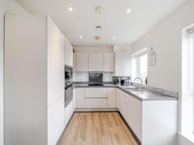 Apartment for sale in North Watford, Hertfordshire