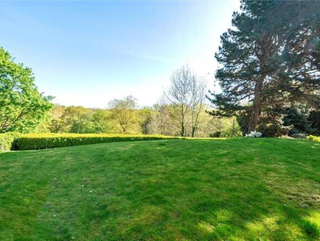 Apartment for sale in Roundhay, West Yorkshire