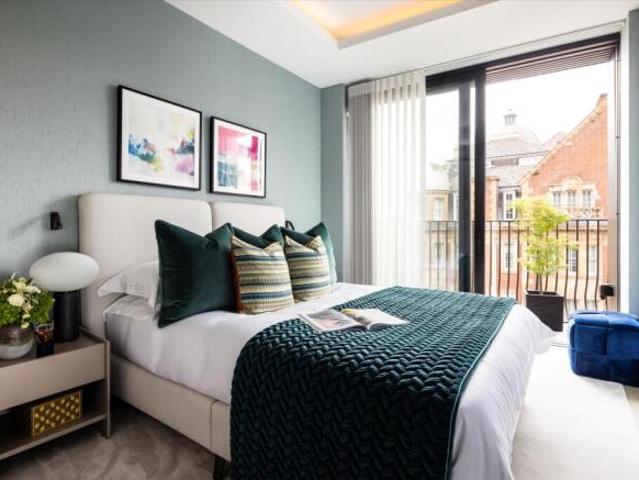 Apartment for sale in Bayswater, Greater London