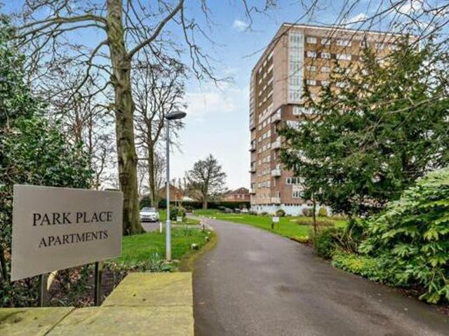 House for sale in Harrogate, North Yorkshire