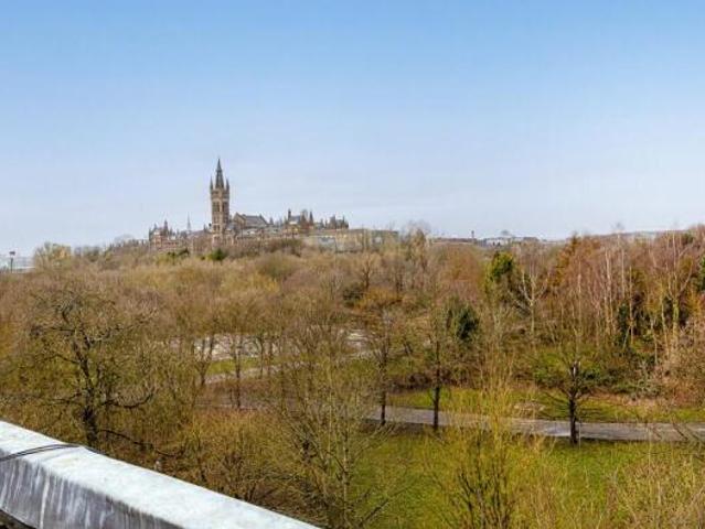 Apartment for sale in Clermiston, Scotland
