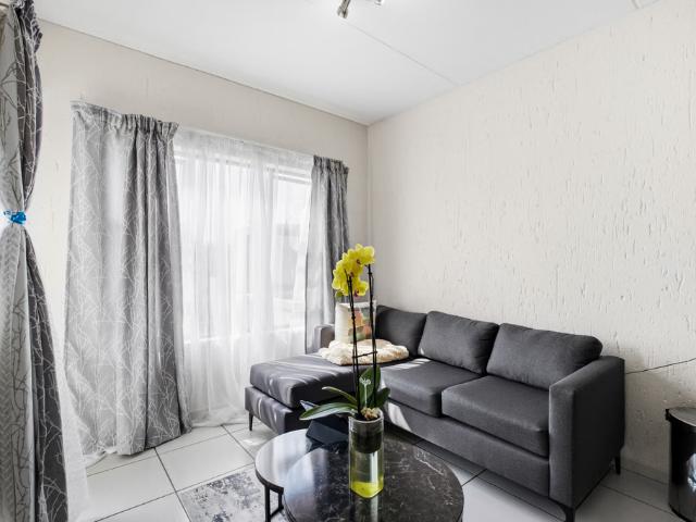 Apartment for sale in Paulshof, Alexandra