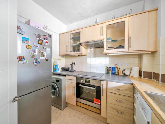 Apartment for sale in Peckham, Greater London