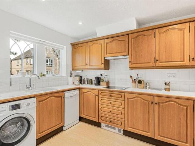 Apartment for sale in The Slade, Oxfordshire