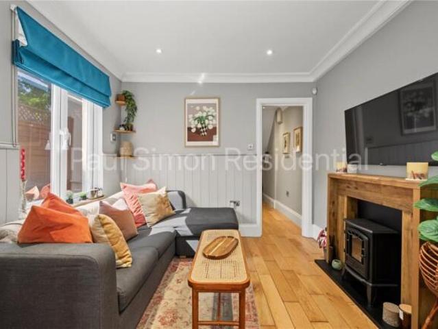 Apartment for sale in Harringay Ladder, Greater London