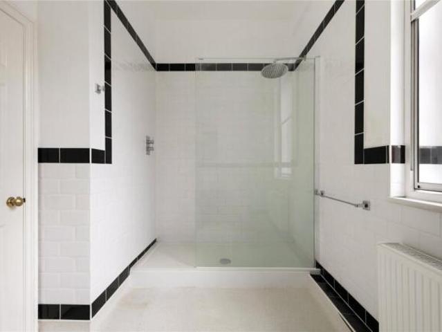 Apartment for sale in Fulflood, Hampshire
