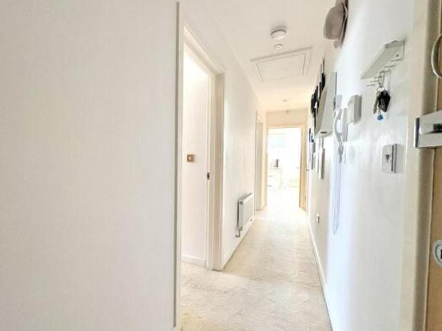 Apartment for sale in Penn Hill, Poole