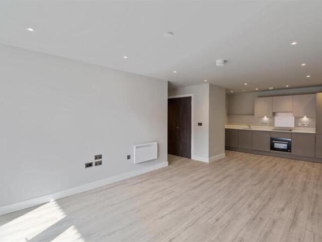 Apartment for sale in Chalvey, Slough