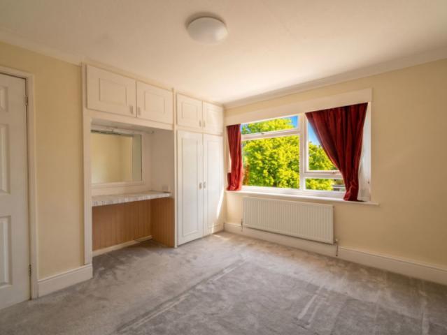 Apartment for sale in Blossomfield, West Midlands