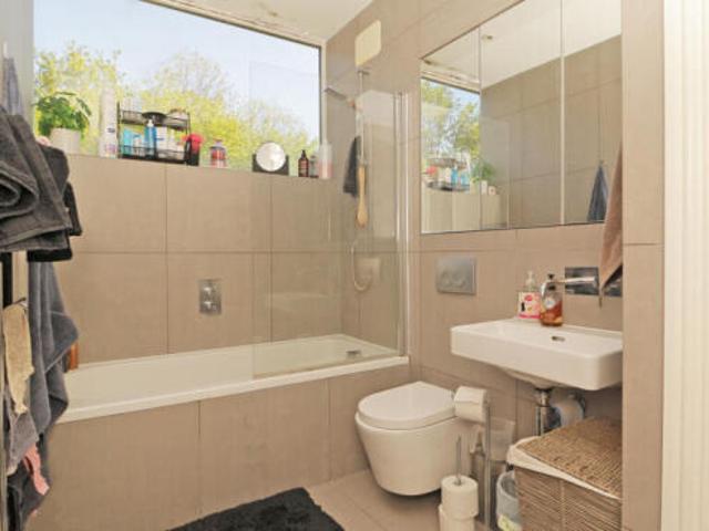 Apartment for sale in Cat Hill