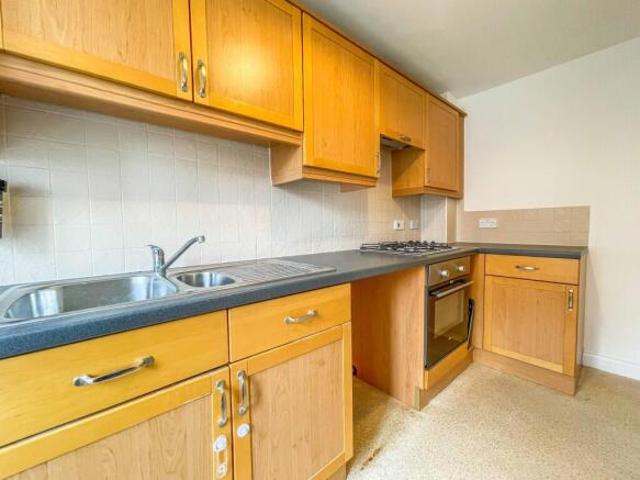 Apartment for sale in Swindon