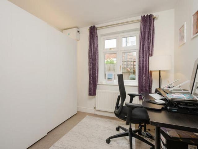 Apartment for sale in Wimbledon, Greater London