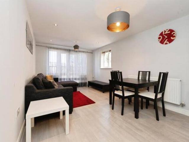 Apartment for sale in Bushey, Hertsmere