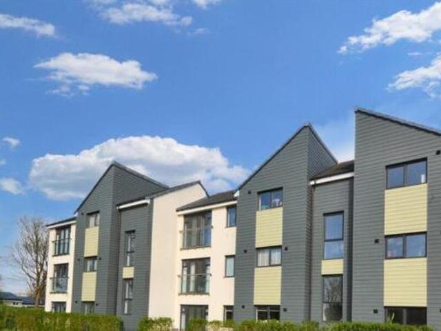 House for sale in Follaton, Strode