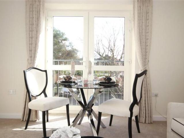 Apartment for sale in Maghull, Sefton